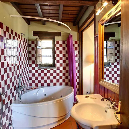 Szálloda La Montana Magica Rural 3*