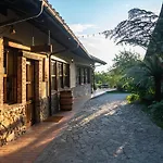 Hotel La Montaña Mágica Rural