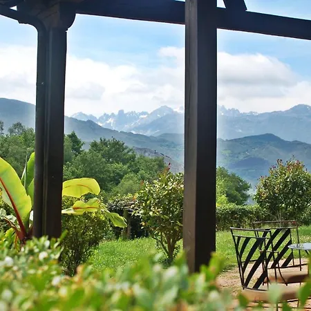 Hotel La Montaña Mágica Rural Vibano