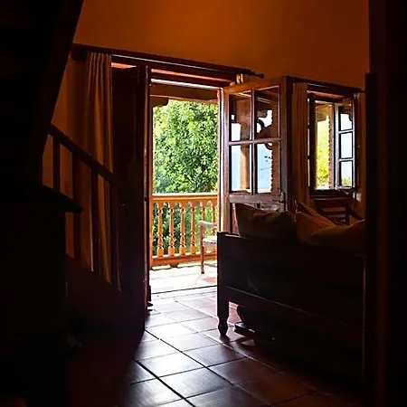 מלון La Montana Magica Rural Vibano