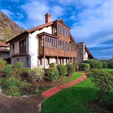 מלון La Montana Magica Rural Vibano