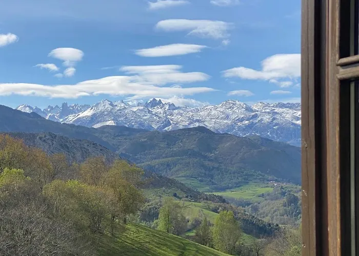 Hotel La Montana Magica Rural Vibano