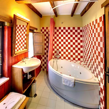 La Montana Magica Rural 3* Vibano