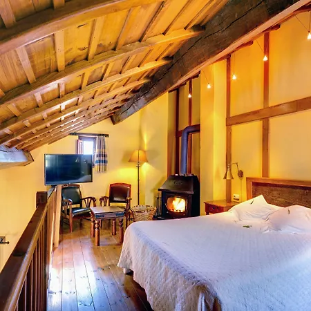 호텔 La Montana Magica Rural Vibano