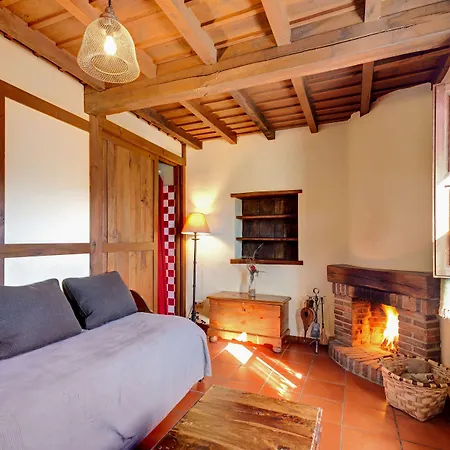 호텔 La Montana Magica Rural Vibano