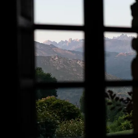 호텔 La Montana Magica Rural Vibano