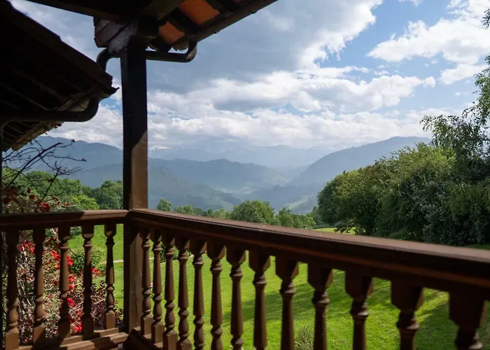 Hotel La Montaña Mágica Rural Vibano